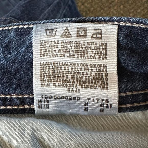 Riders by Lee Dark Wash Boot Cut Jeans, Size 14M, Pre-owned - Picture 6 of 6